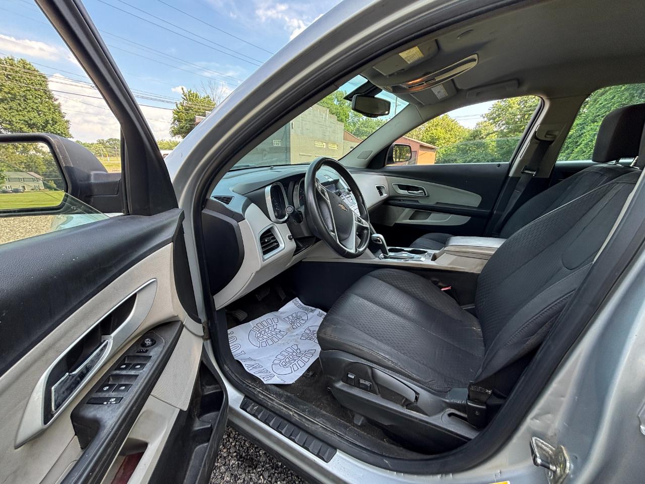 Chevrolet Equinox LS 2WD 2011
