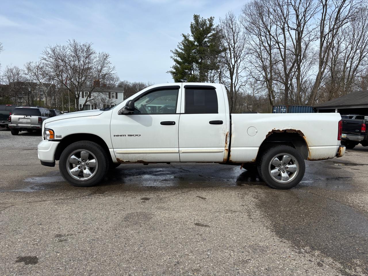 Dodge Ram 1500 ST Quad Cab 4WD 2004