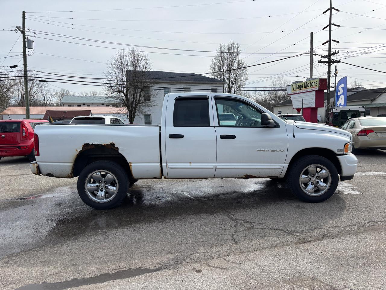 Dodge Ram 1500 ST Quad Cab 4WD 2004