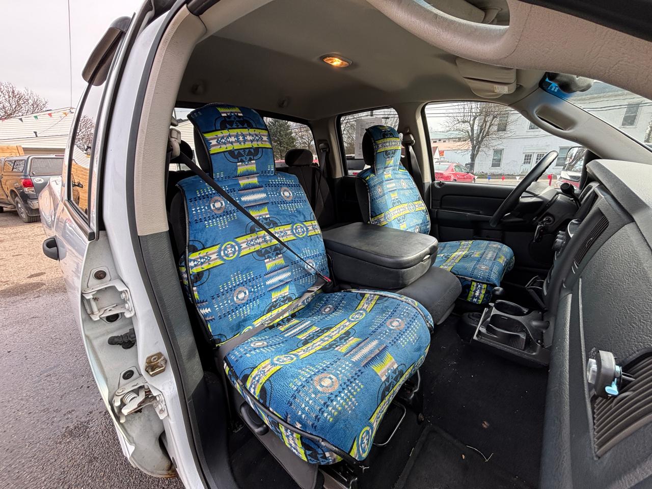 Dodge Ram 1500 ST Quad Cab 4WD 2004