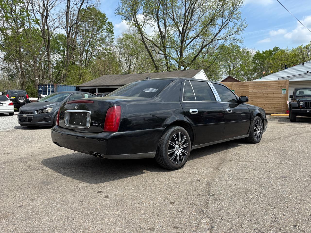 Cadillac DeVille Sedan 2004