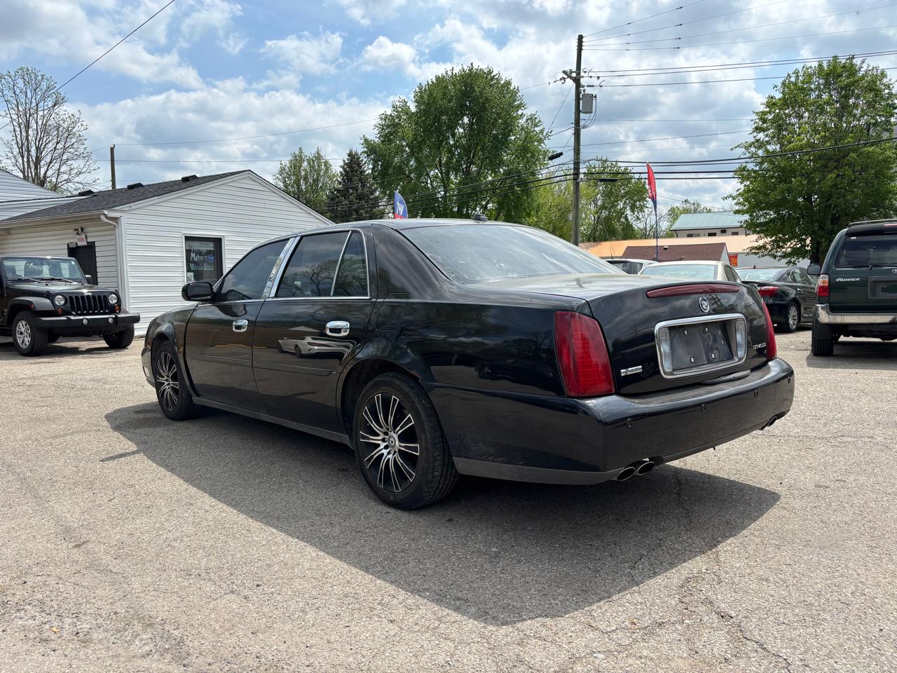 Cadillac DeVille Sedan 2004