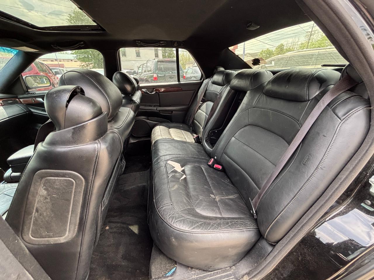 Cadillac DeVille Sedan 2004