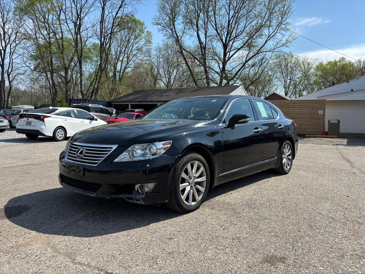Lexus LS 460 Luxury Sedan AWD 2010