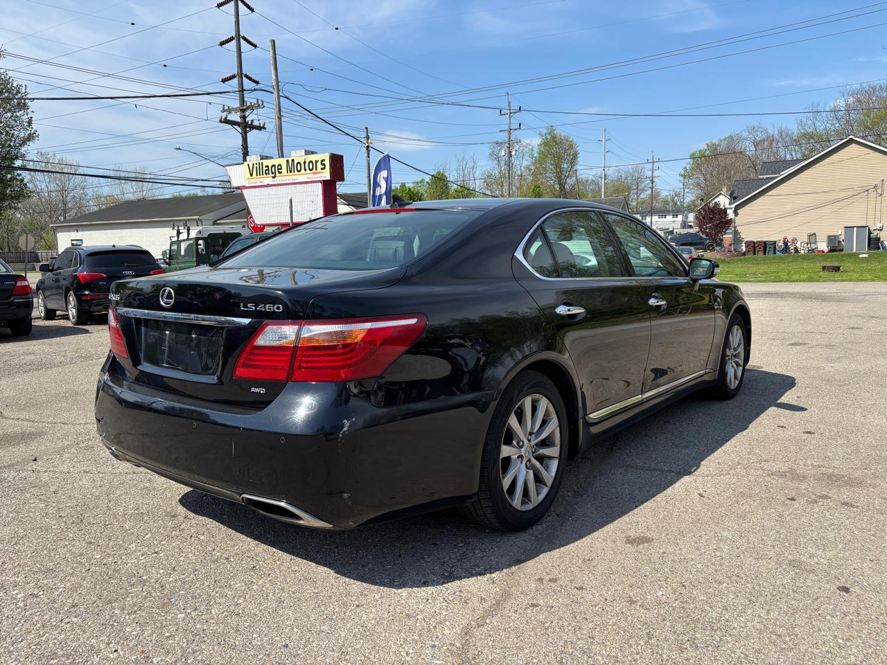 Lexus LS 460 Luxury Sedan AWD 2010