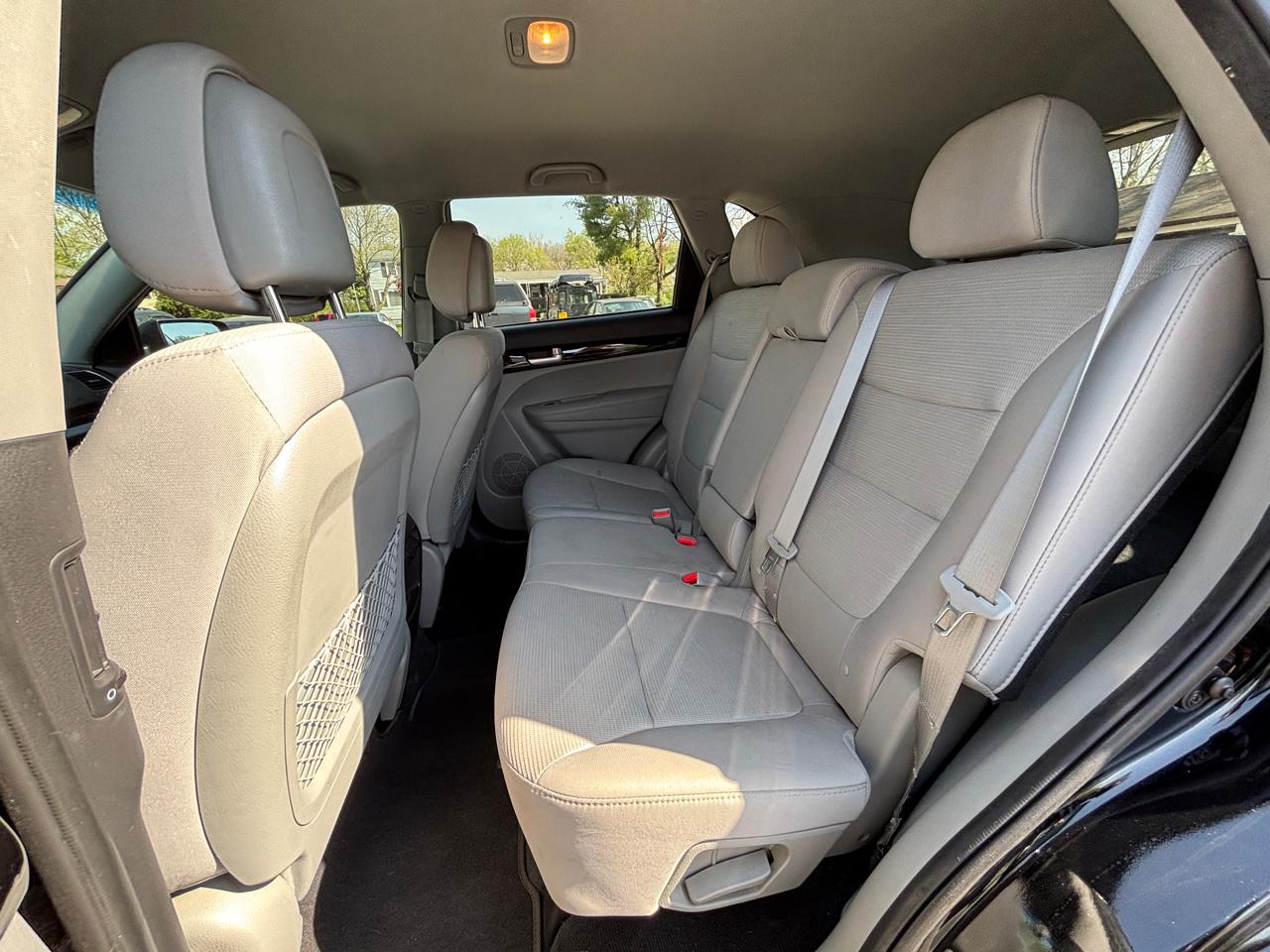 Kia Sorento LX 2WD 2015