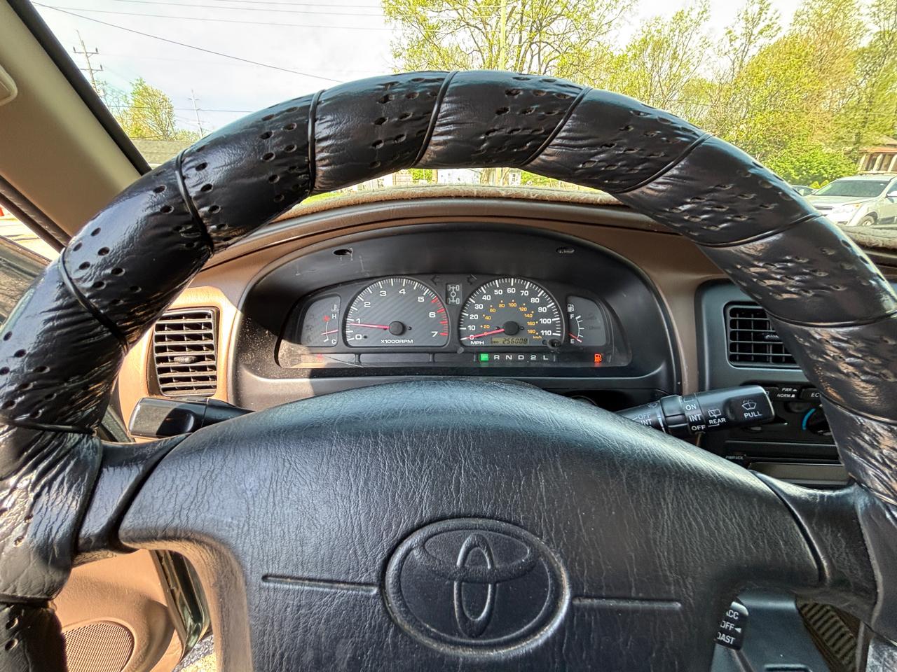 Toyota 4Runner SR5 4WD 2001