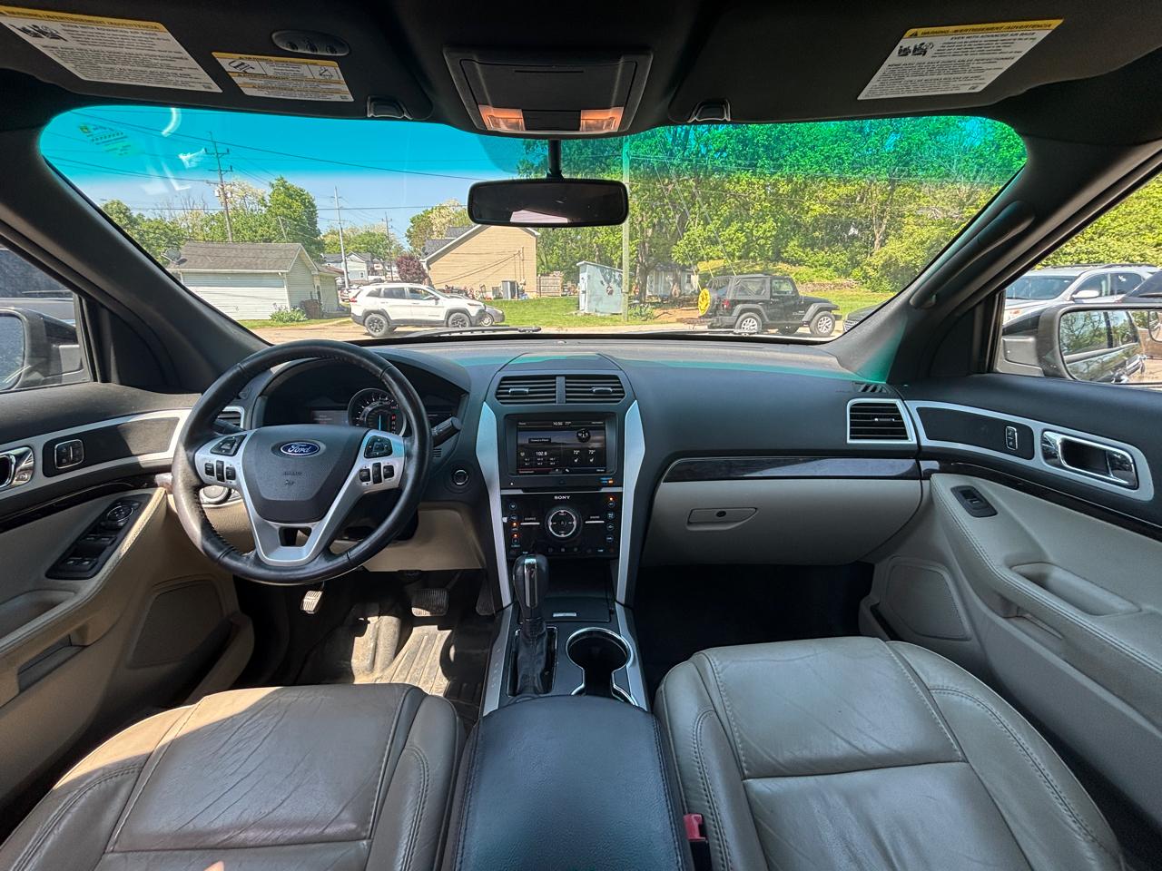 Ford Explorer Limited 4WD 2014