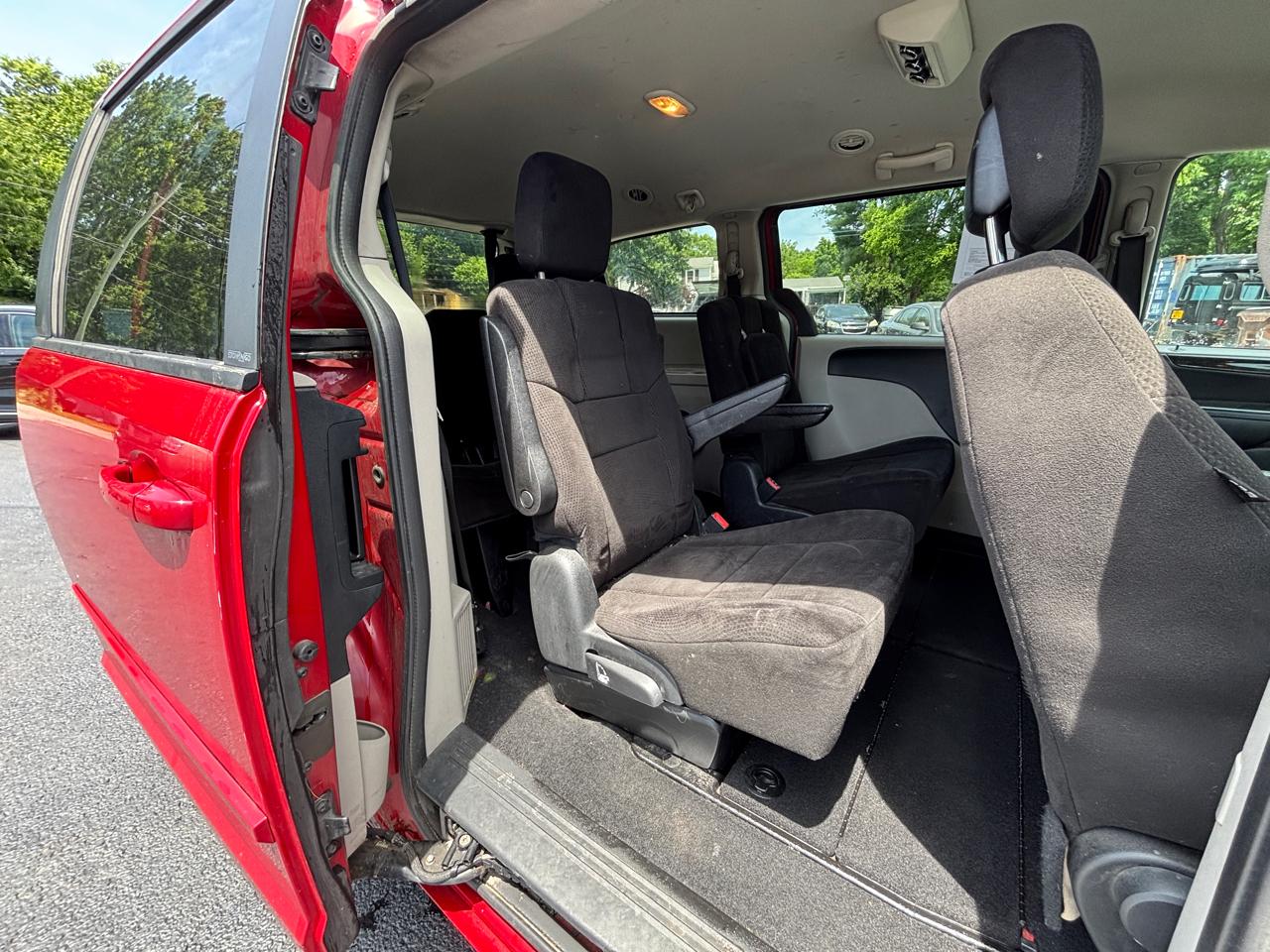 Dodge Grand Caravan SXT 2012