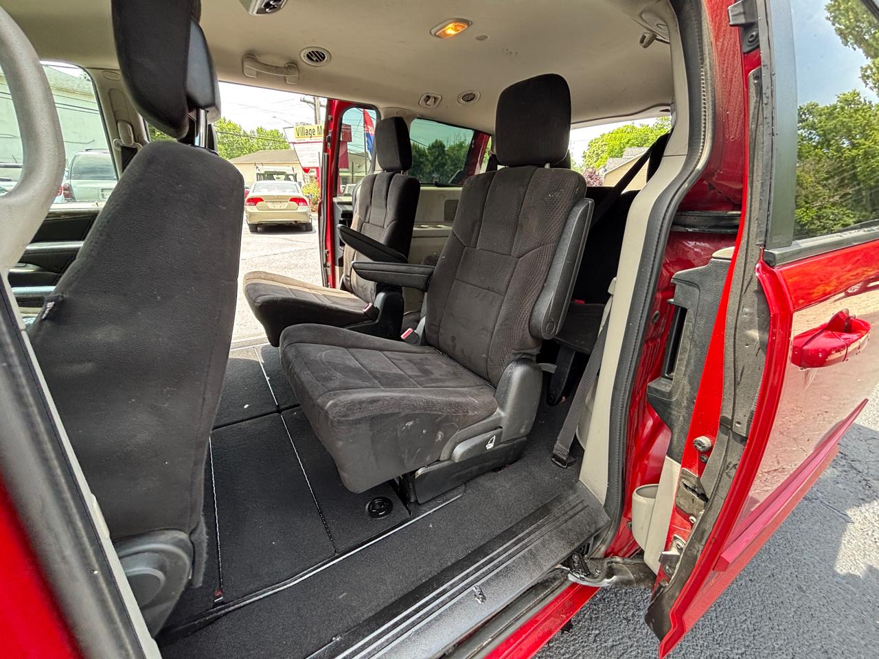 Dodge Grand Caravan SXT 2012