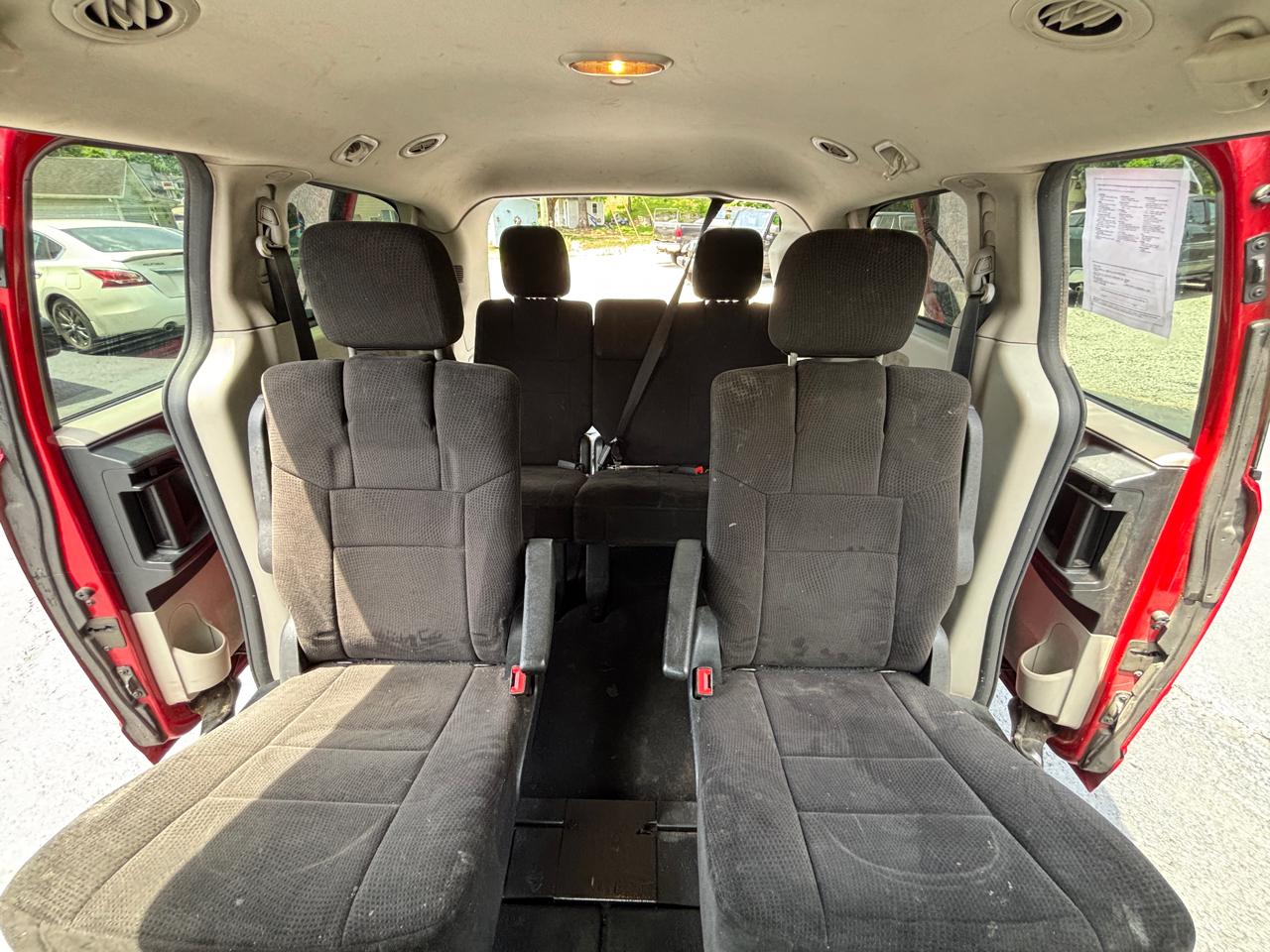 Dodge Grand Caravan SXT 2012