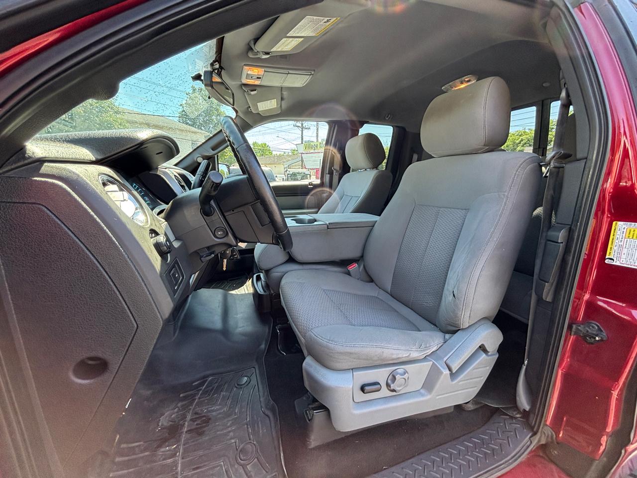Ford F-150 XL SuperCab 8-ft. Bed 4WD 2013
