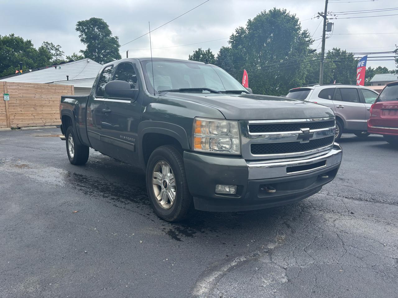 Chevrolet Silverado 1500 LT Ext. Cab 4WD 2011