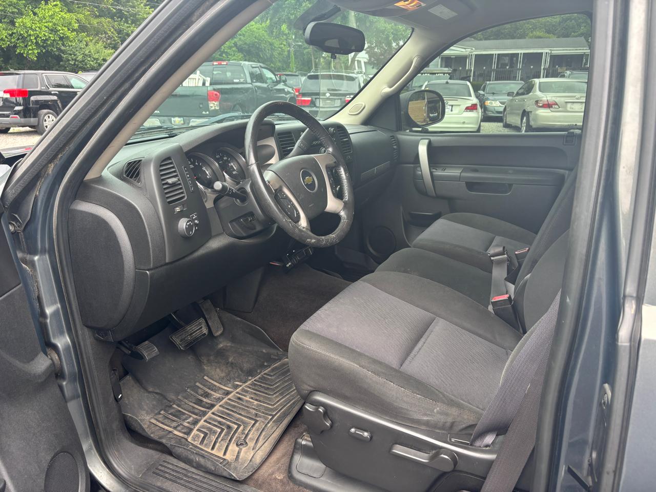 Chevrolet Silverado 1500 LT Ext. Cab 4WD 2011