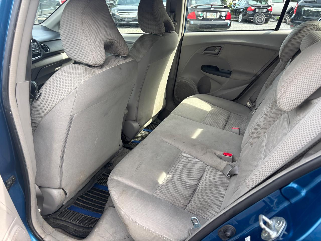 Honda Insight LX 2011