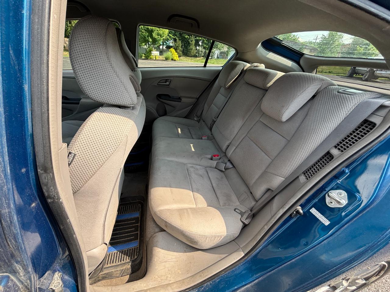 Honda Insight LX 2011