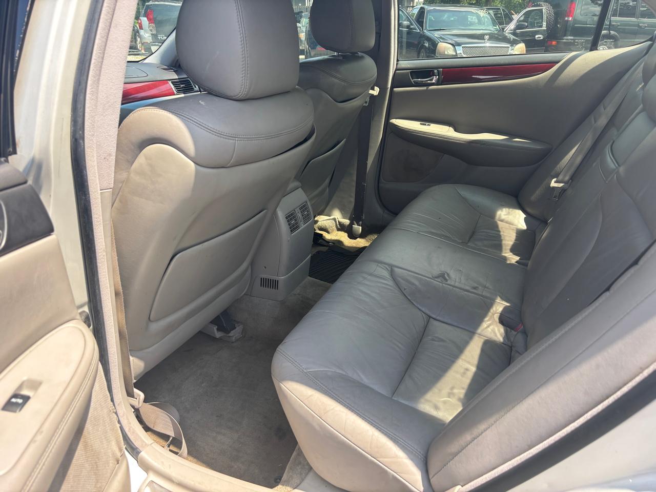 Lexus ES 330 Sedan 2004