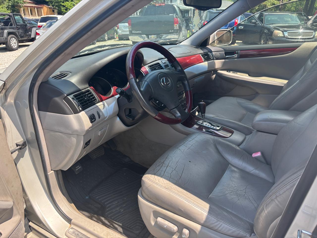 Lexus ES 330 Sedan 2004
