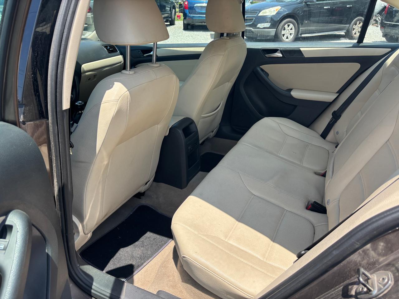 Volkswagen Jetta SE 2012