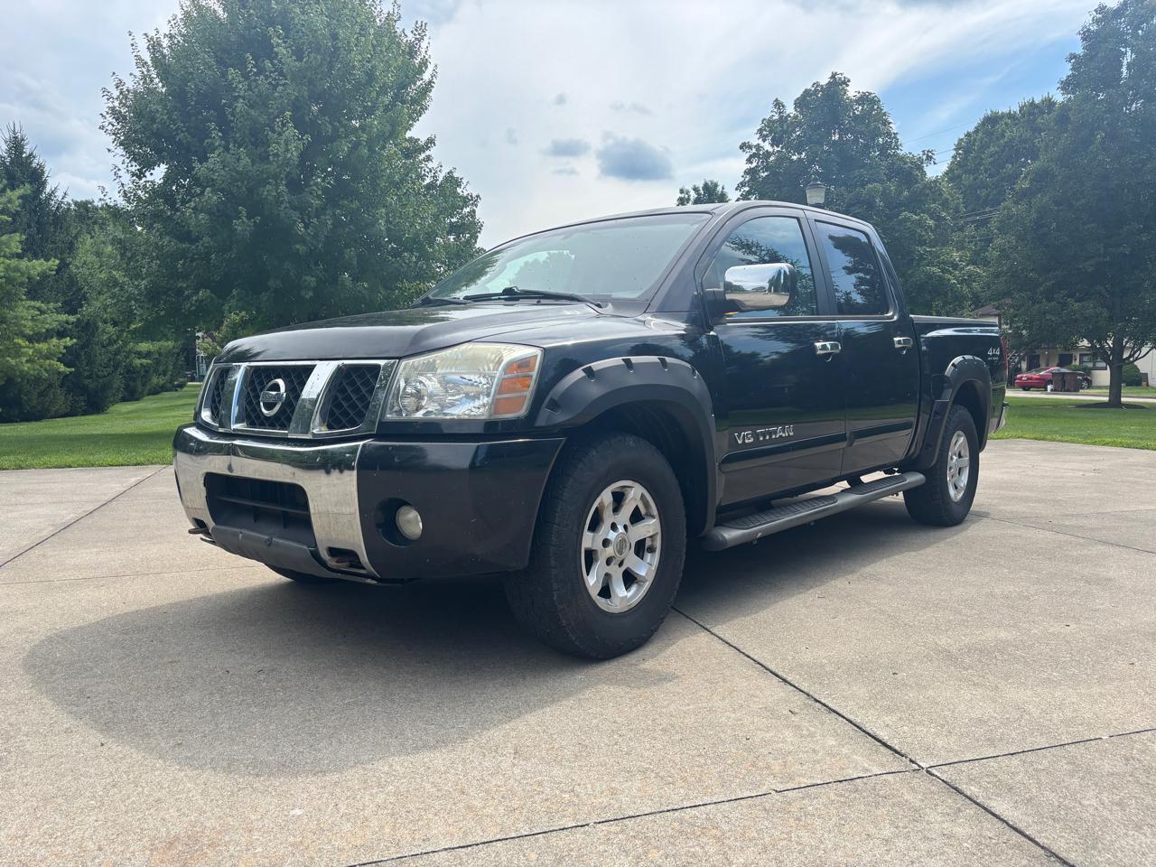 Nissan Titan XE Crew Cab 4WD 2005