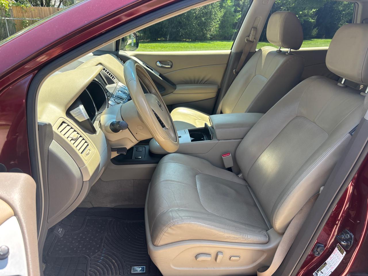 Nissan Murano S AWD 2010