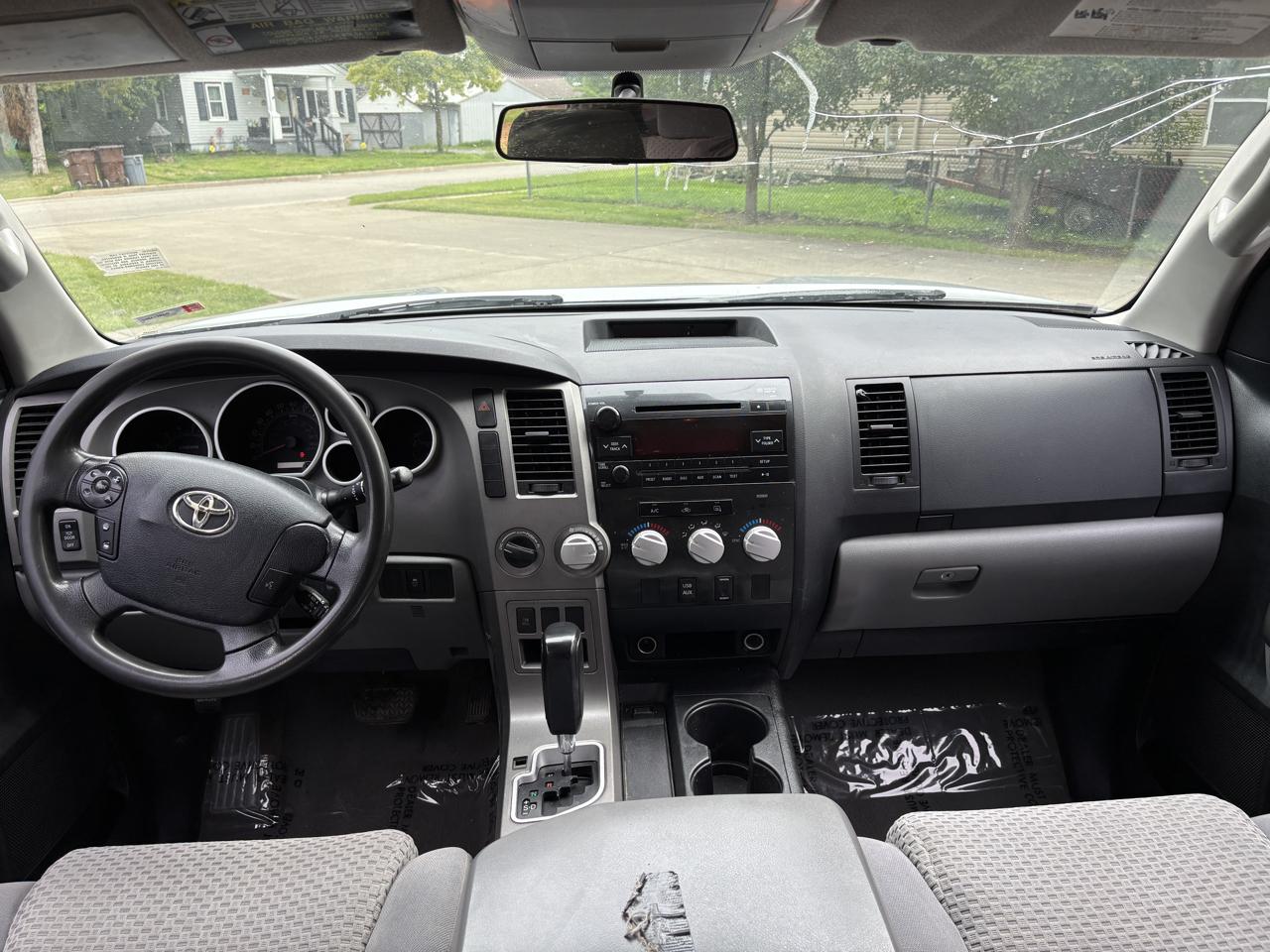 Toyota Tundra Tundra-Grade 5.7L FFV Double Cab Long Bed 4WD 2010