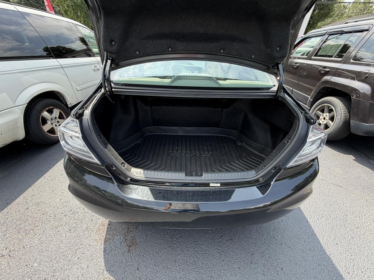Honda Civic Hybrid CVT AT-PZEV with Navigation 2013