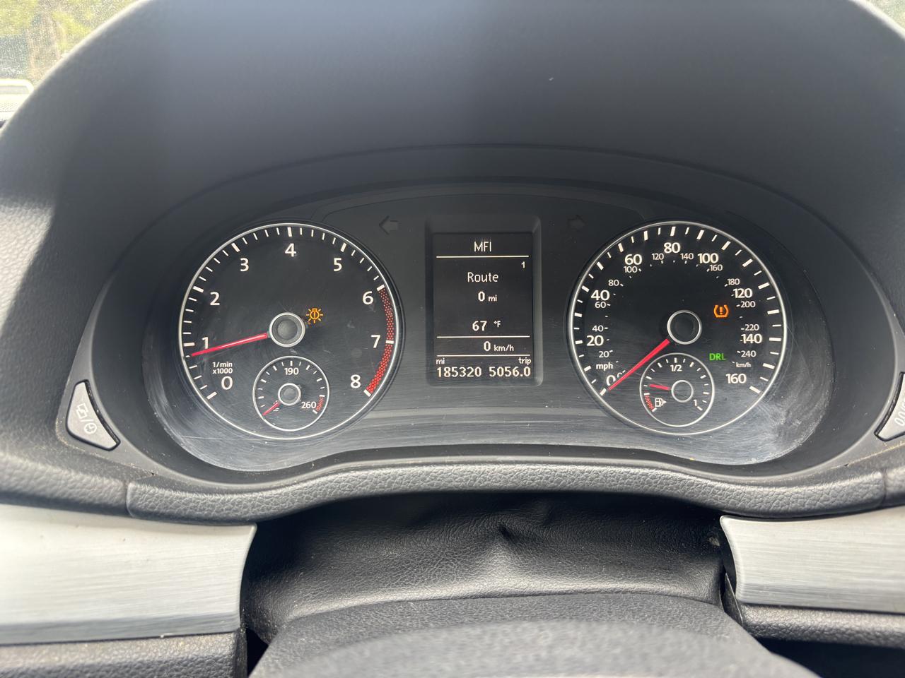 Volkswagen Passat 2.5L SE AT 2013