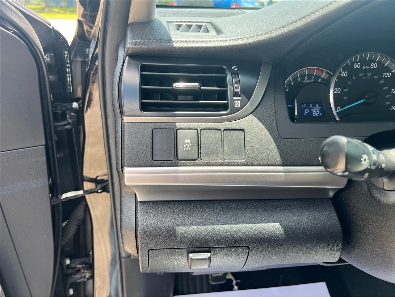 Toyota Camry  2012