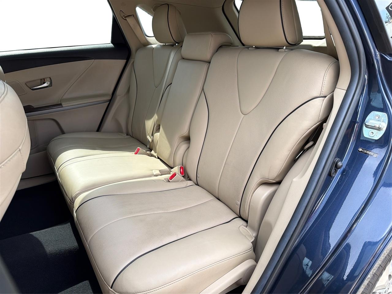 Toyota Venza  2015