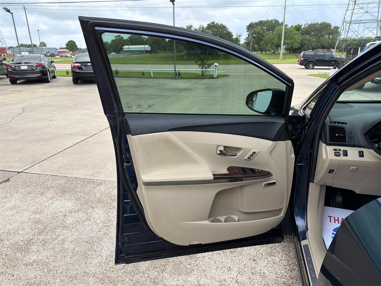 Toyota Venza  2015
