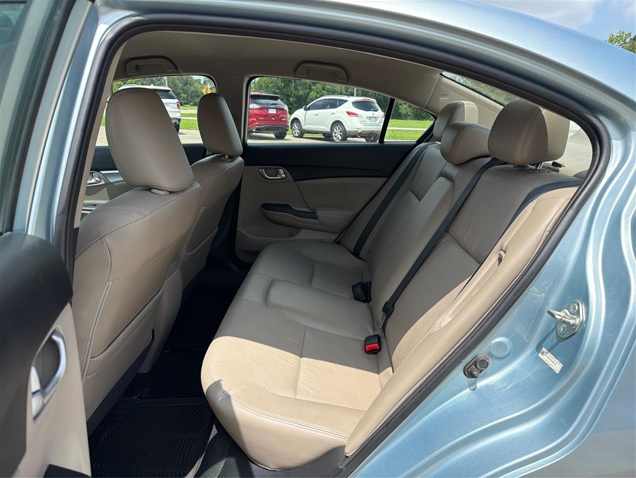 Honda Civic Hybrid  2013