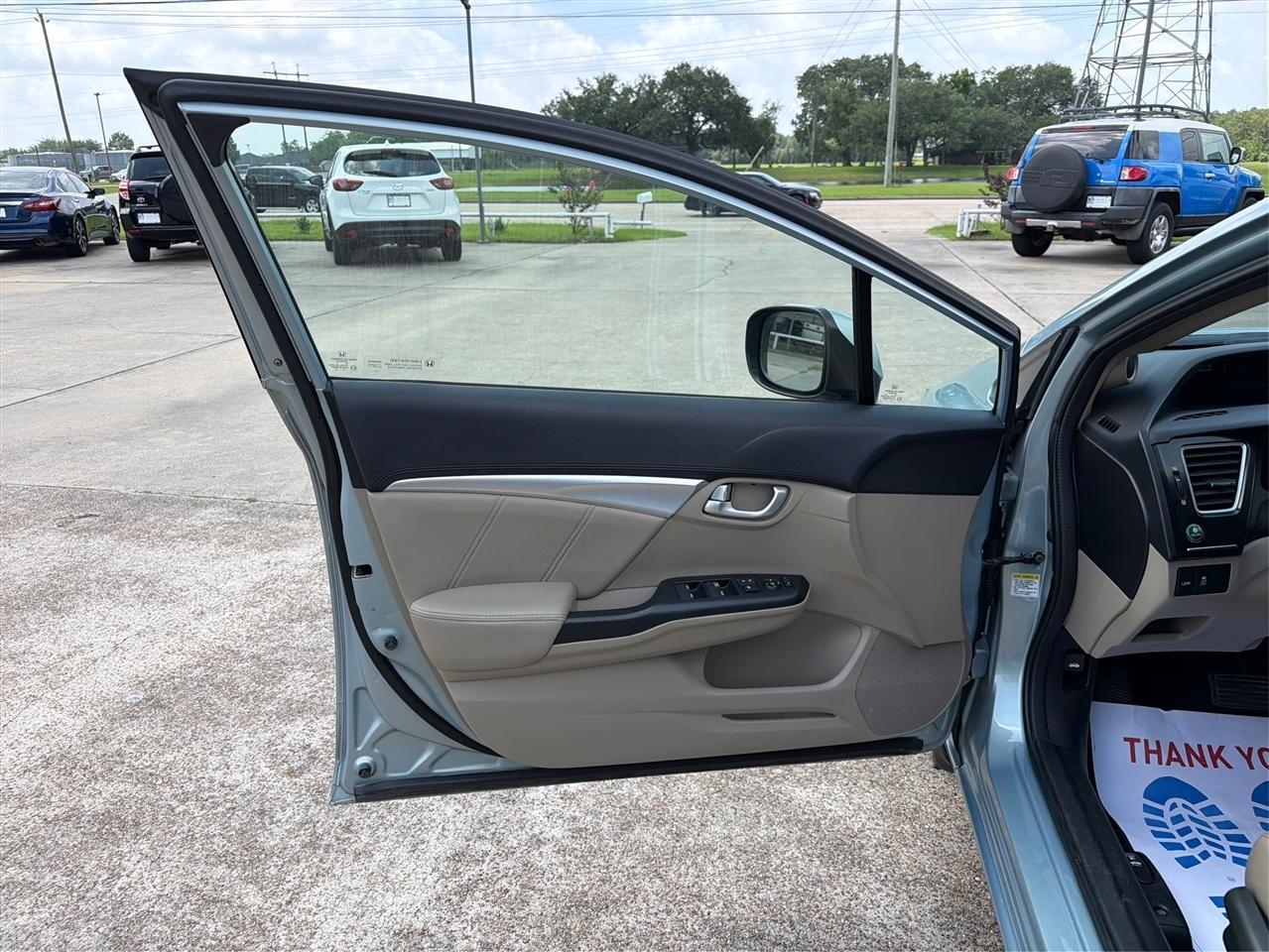 Honda Civic Hybrid  2013