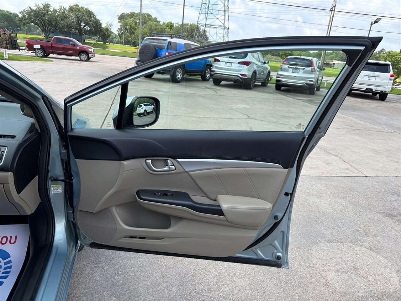 Honda Civic Hybrid  2013