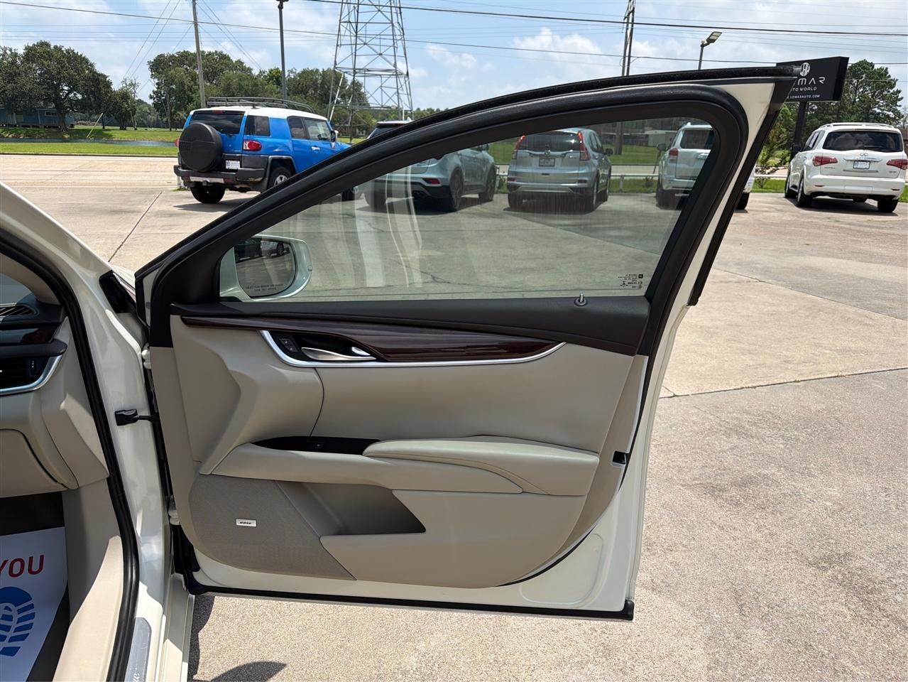 Cadillac XTS Premium 2013