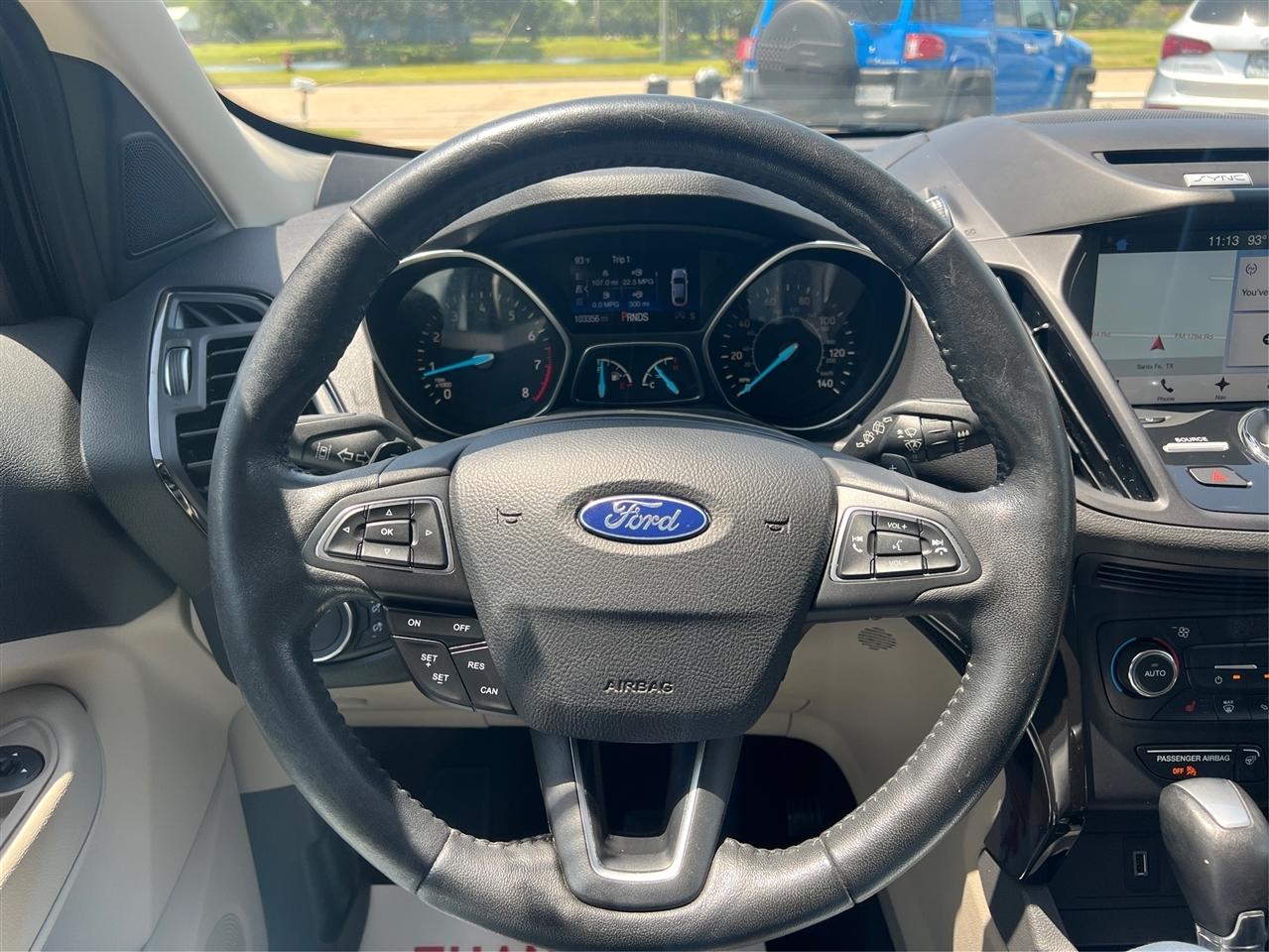 Ford Escape  2017