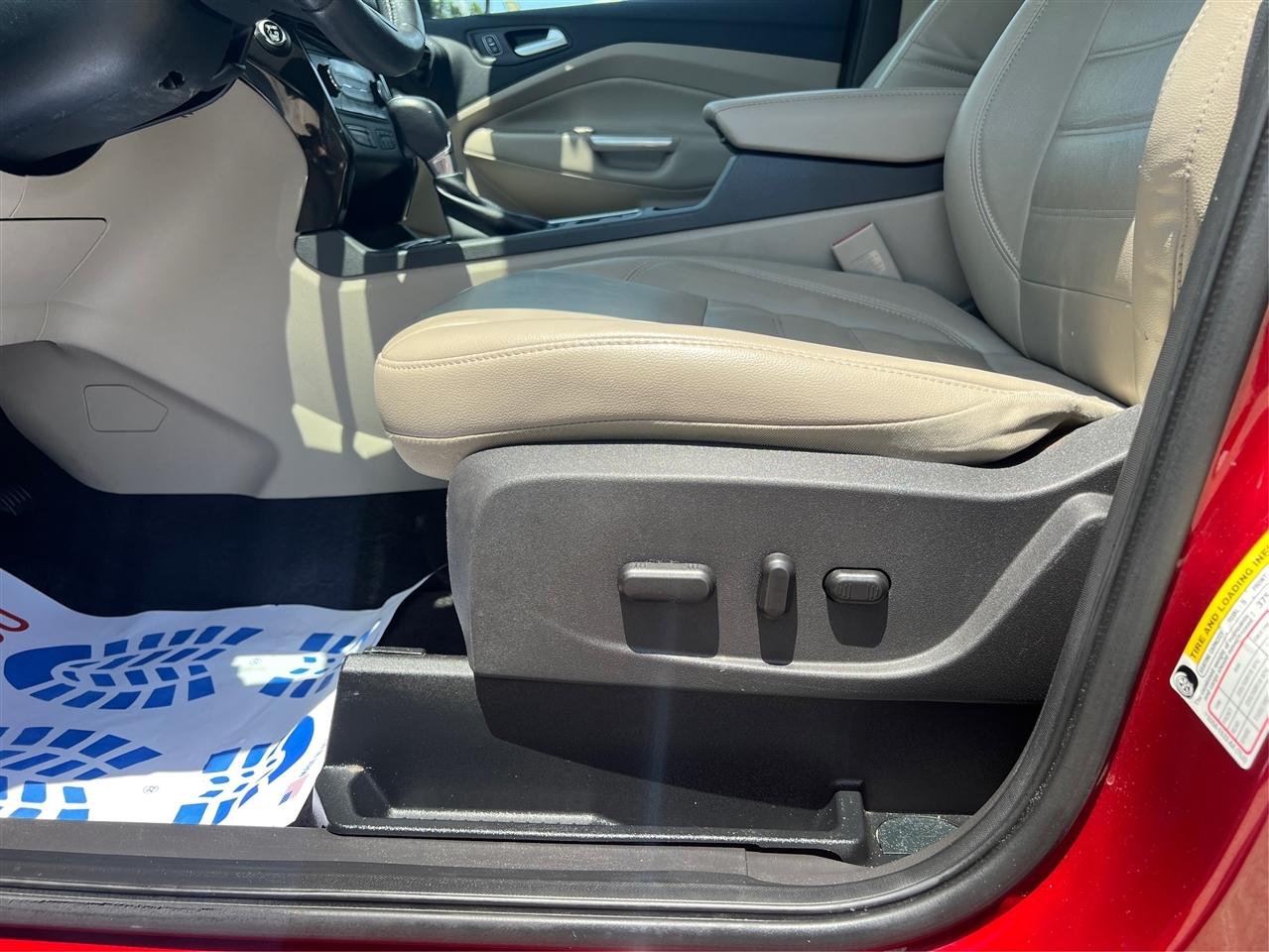 Ford Escape  2017