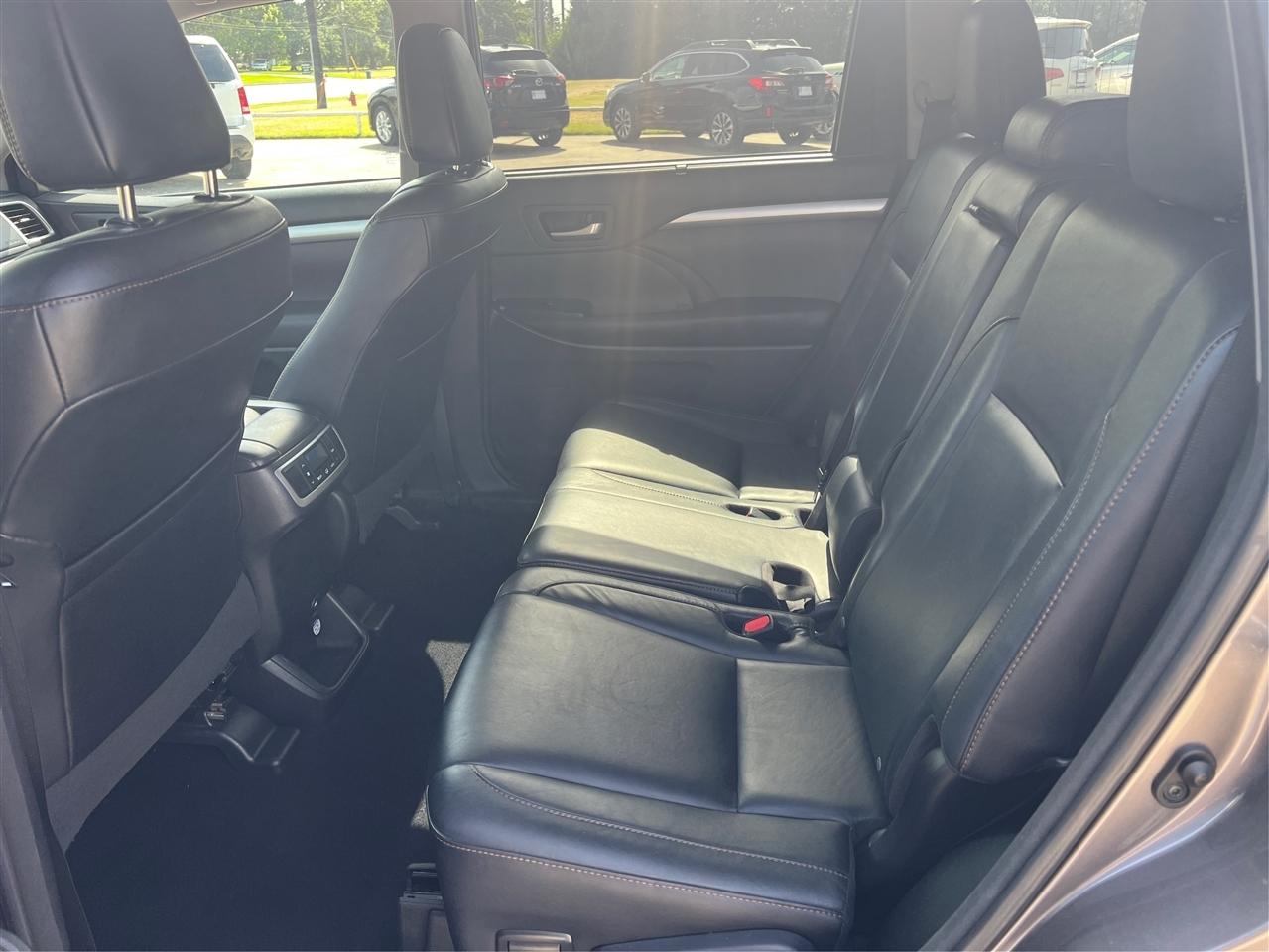 Toyota Highlander  2016