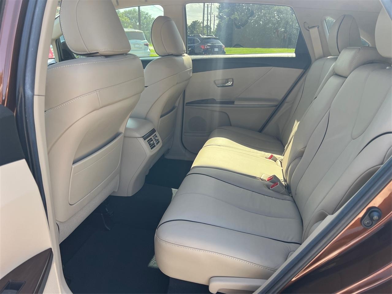 Toyota Venza  2014