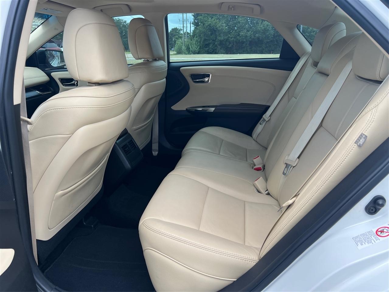 Toyota Avalon  2017