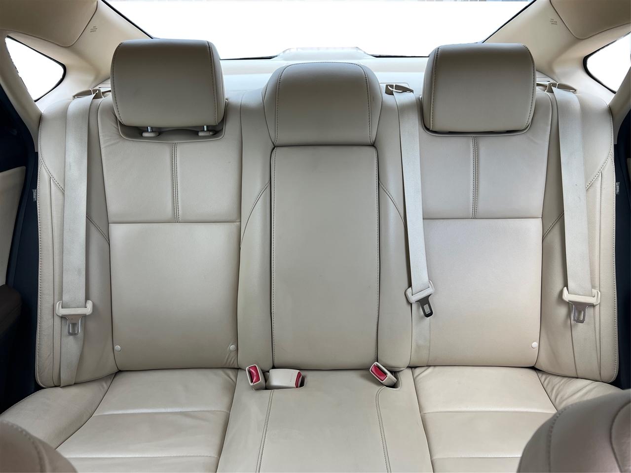Toyota Avalon  2017