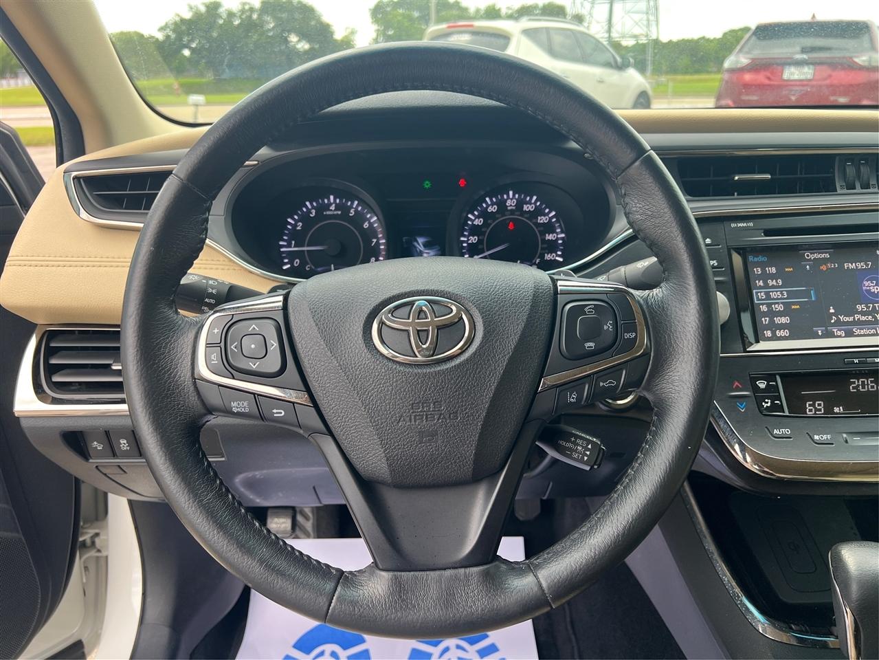 Toyota Avalon  2017