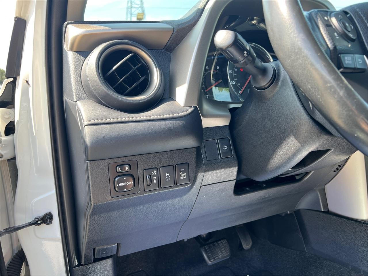 Toyota RAV4  2013