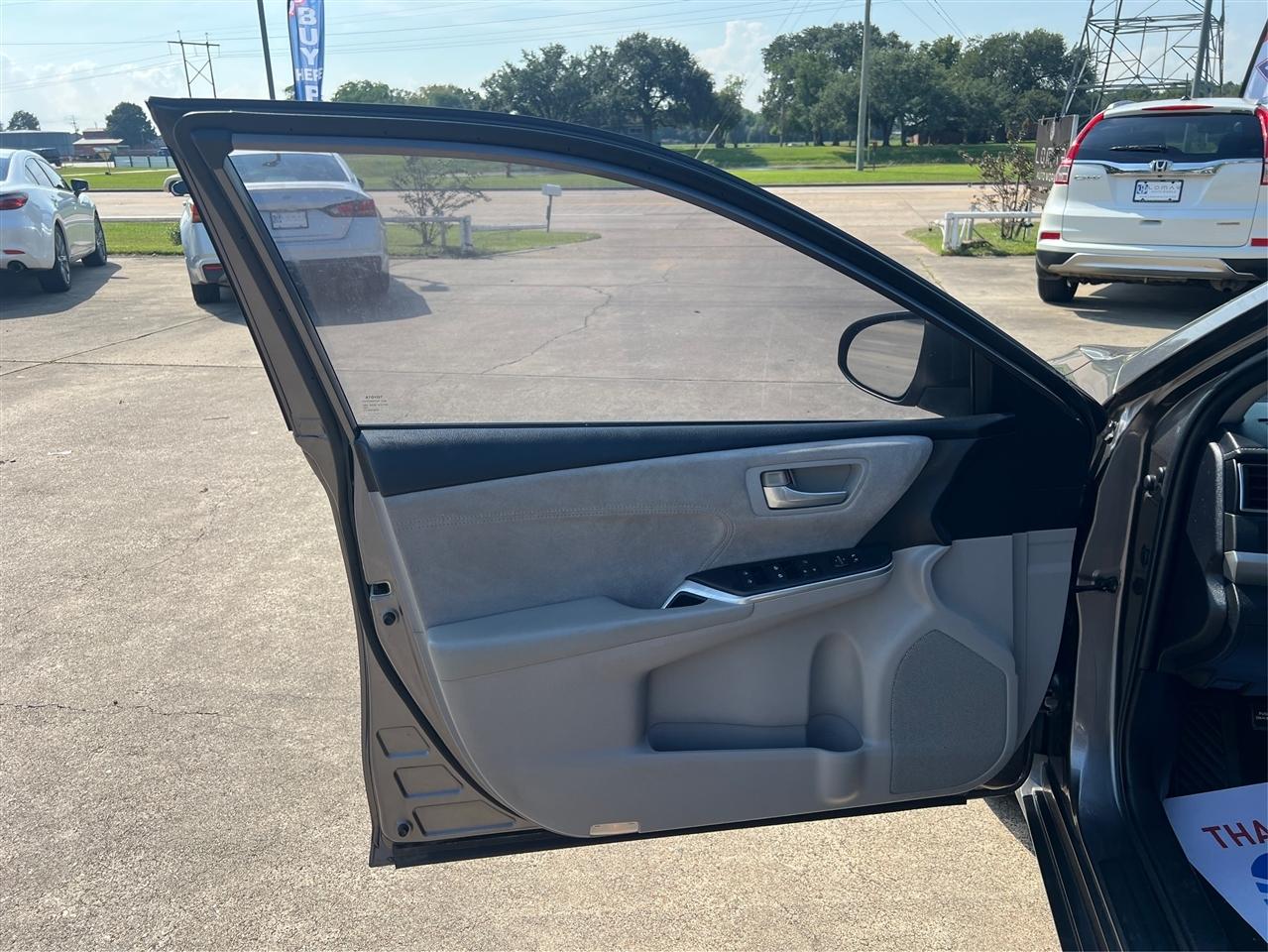 Toyota Camry  2016