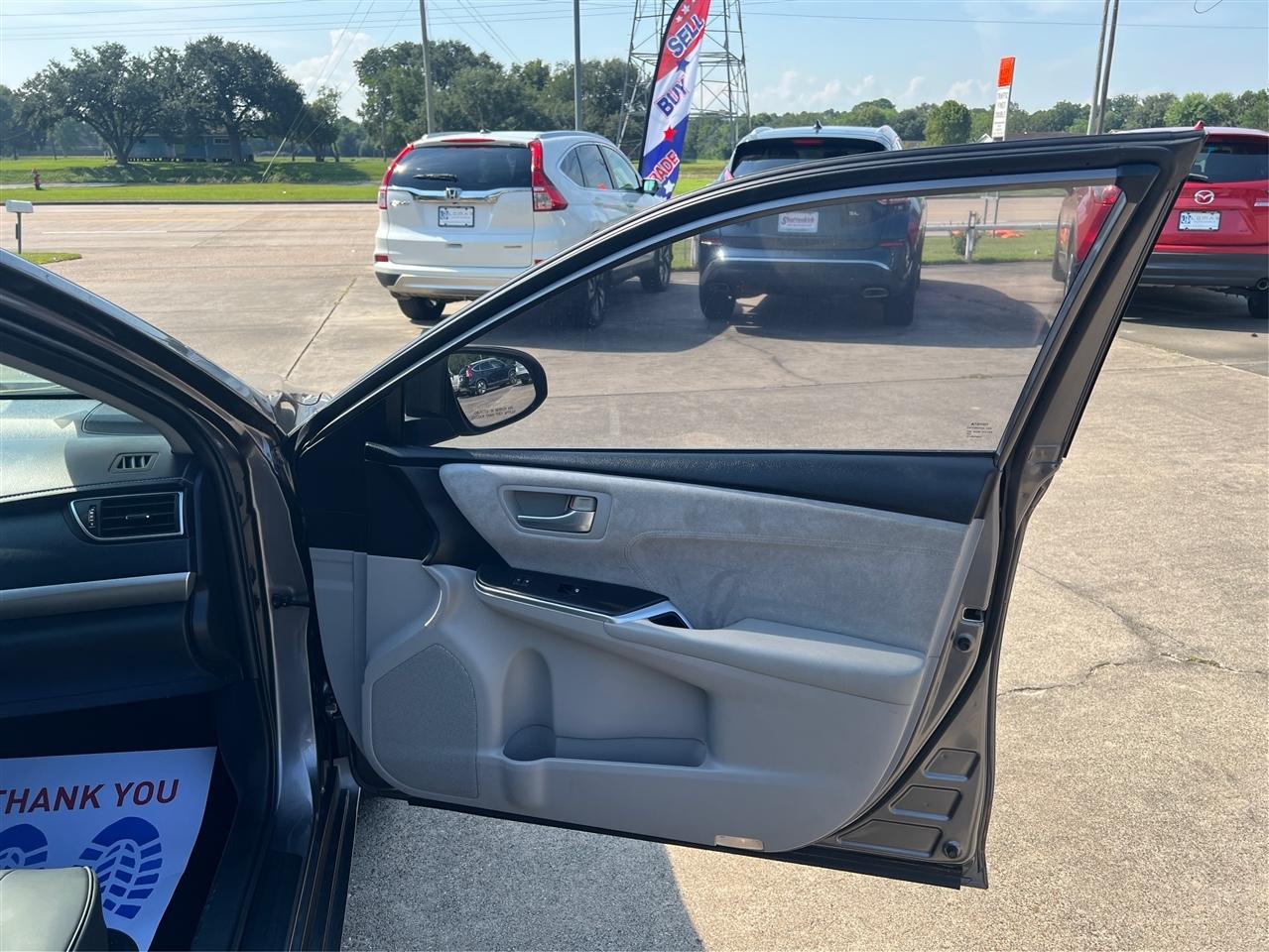 Toyota Camry  2016