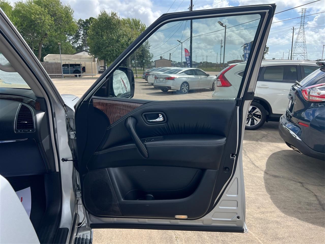 Nissan Armada  2018