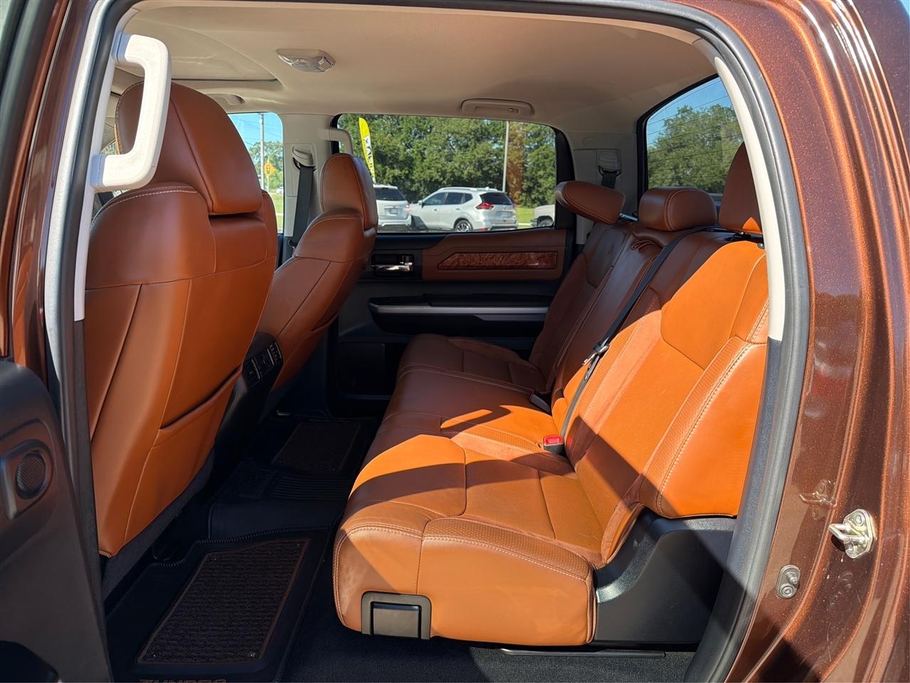 Toyota Tundra  2014