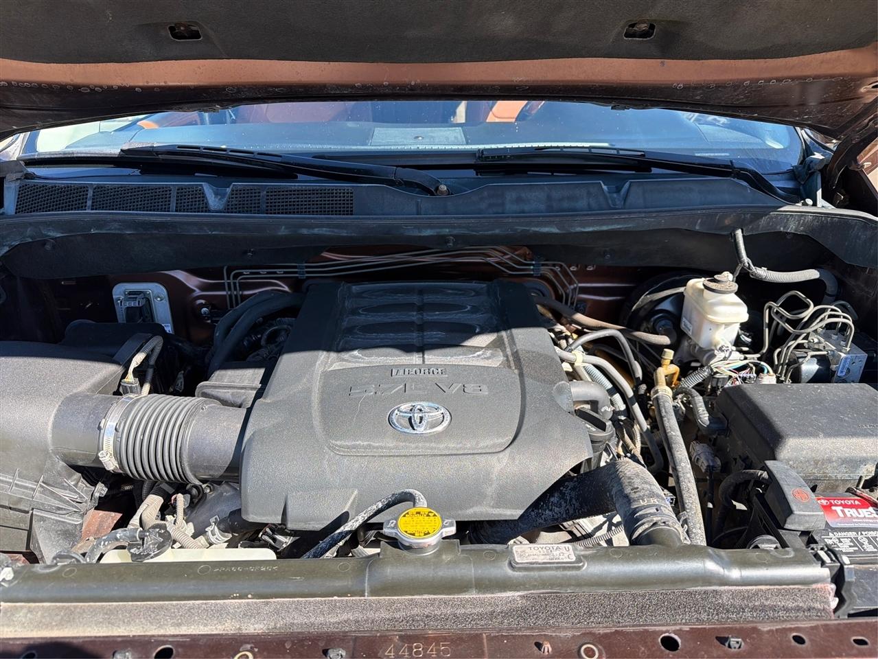 Toyota Tundra  2014