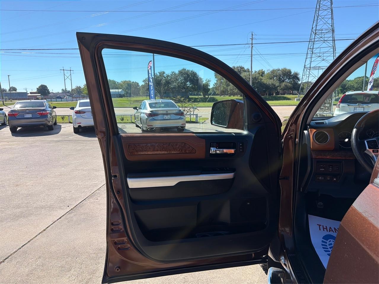 Toyota Tundra  2014