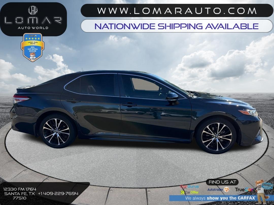 Toyota Camry  2019